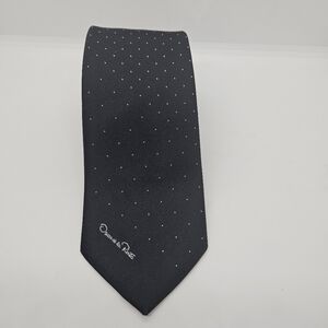 Oscar de la Renta black tie with tiny white dots 58.5 in long 3.25 in wide